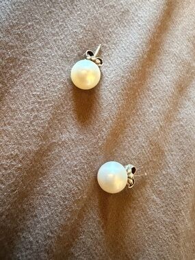 Tiffany pearl Ziegfeld collection earrings